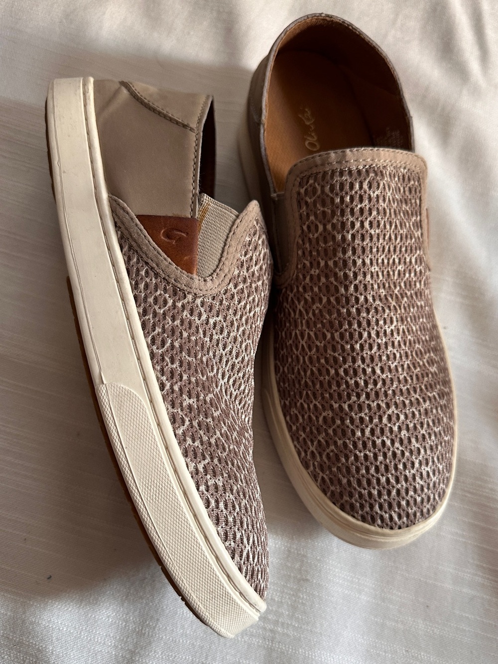 OLUKAI Pehuea Pa‘i Mesh Slip-On Sneaker Mule Silt Moʻo / Tapa Women's | 8.5